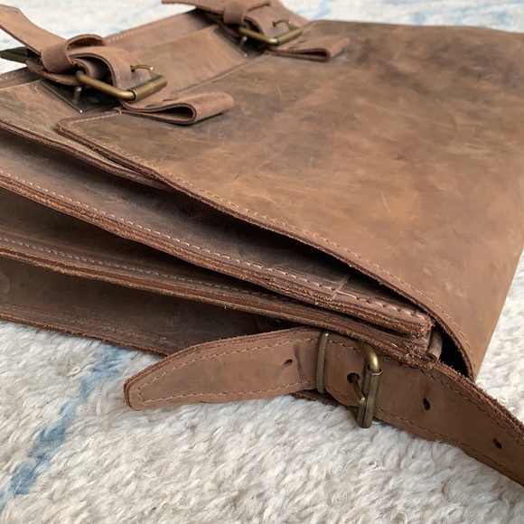 🦄 Brown leather courier shoulder bag - Picture 12 of 13